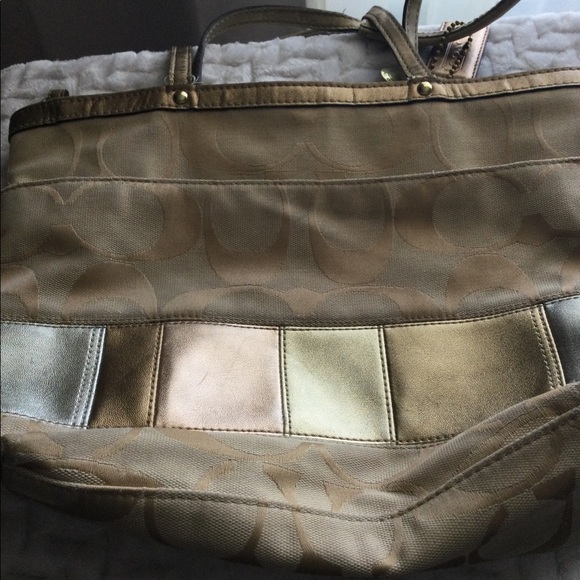 Coach purse - Picture 6 of 6